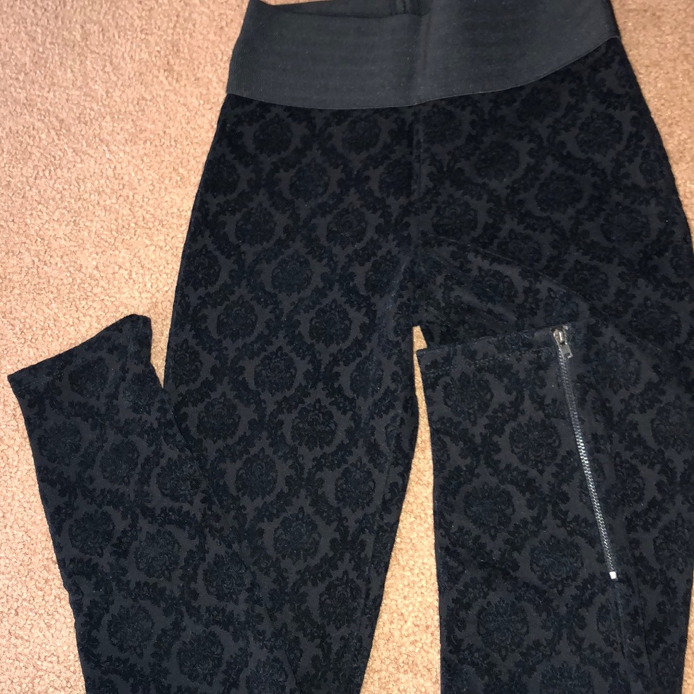 ZARA SKINNY PANTS🔴SALE